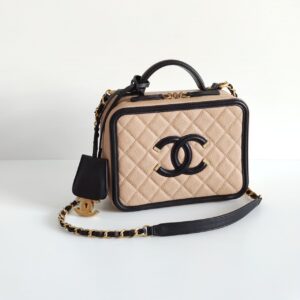 (SOLD) genuine pre-owned Chanel medium filigree vanity case bag