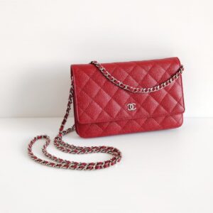 (SOLD) genuine pre-owned Chanel classic wallet on chain (WOC)