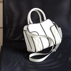 (SOLD) genuine (like-new) Tod’s mini sella bag