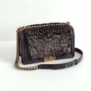 (SOLD) genuine pre-owned Chanel “feather fur” old-medium boy bag