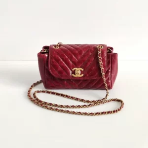 (SOLD) genuine (unused) Chanel mini chevron hampton flap