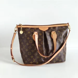 (SOLD) genuine (like-new) Louis Vuitton palermo PM
