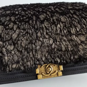 (SOLD) genuine pre-owned Chanel “feather fur” old-medium boy bag