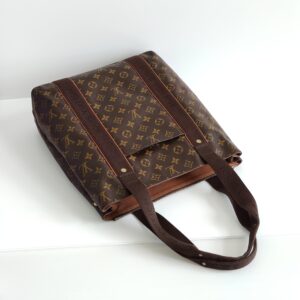 (SOLD) genuine pre-owned Louis Vuitton cabas beaubourg