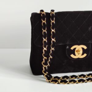 (SOLD) genuine pre-owned Chanel vintage velvet XL CC jumbo flap
