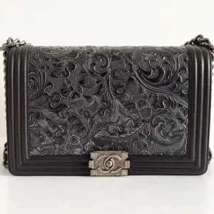 (SOLD) genuine pre-owned Chanel dallas new-medium boy bag