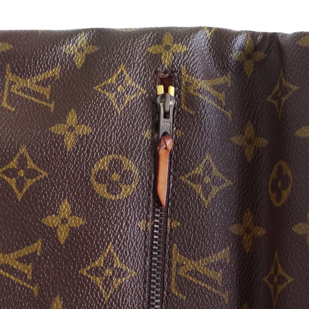 Louis Vuitton, Accessories, Louis Vuitton Pochette Pliante Vintage Clutch Bag  Purse Monogram