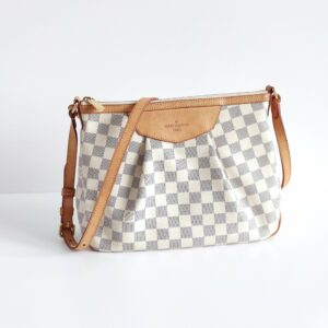 (SOLD) genuine pre-owned Louis Vuitton siracusa PM
