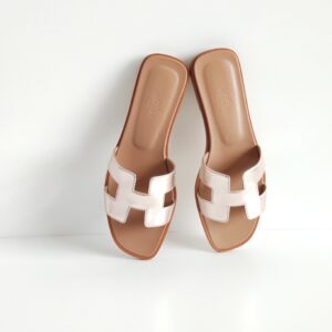 (SOLD) genuine (NEW) Hermès oran sandals