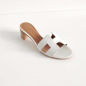 (SOLD) genuine (NEW) Hermès oasis sandals