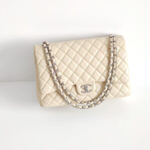 (SOLD) genuine (almost-new) Chanel maxi classic flap
