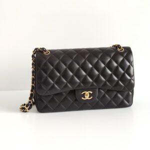 (SOLD) genuine pre-owned Chanel jumbo classic flap
