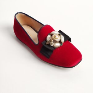 genuine (unworn / new) Gucci pearl bow red velvet soft loafers (36)