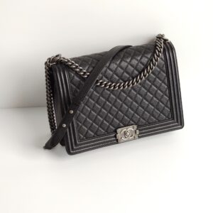 (SOLD) genuine (like-new) Chanel caviar maxi boy bag