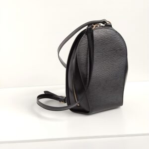 (SOLD) genuine pre-owned Louis Vuitton vintage epi mabillon ellipse backpack