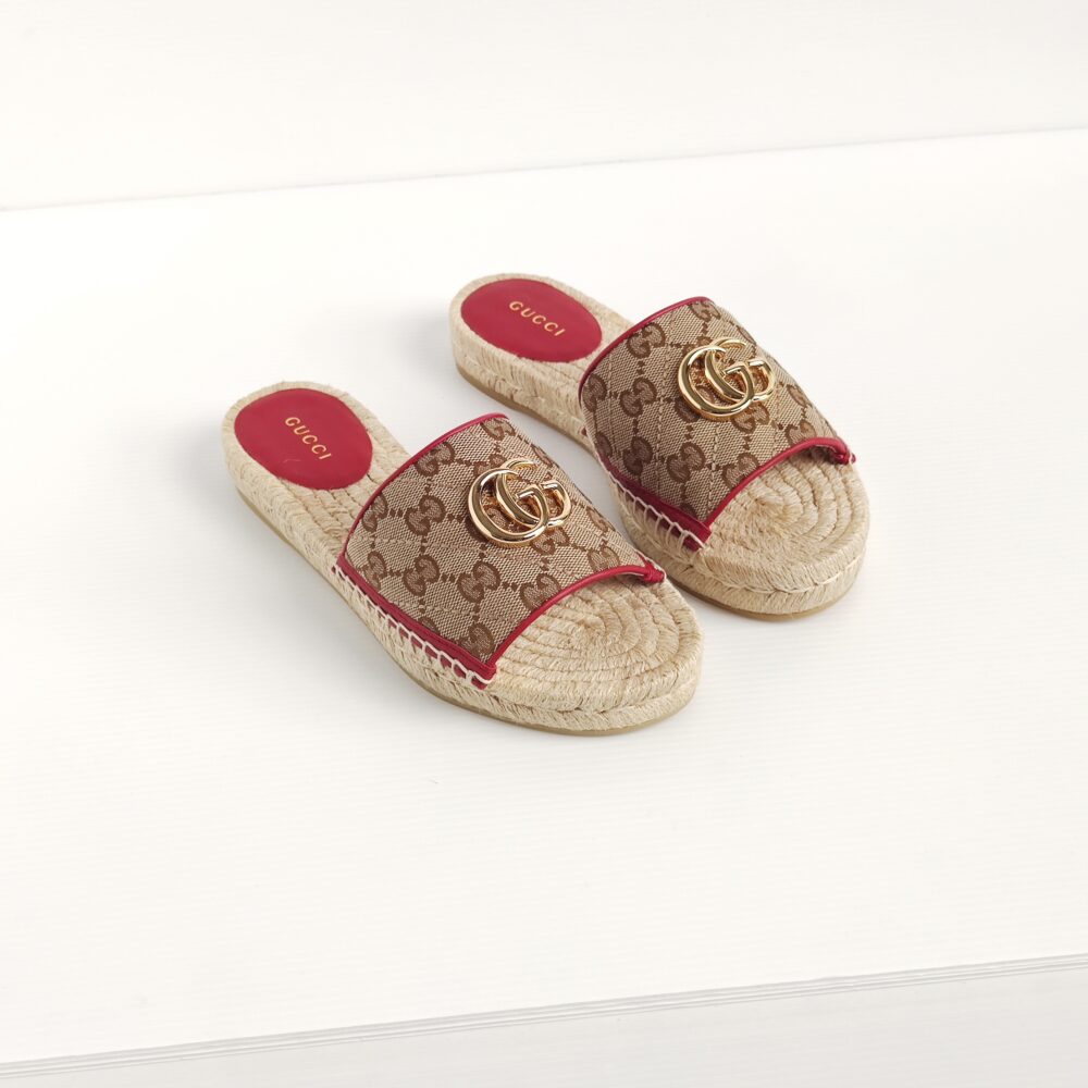 genuine (NEW) Gucci matelassé monogram espadrille sandals (35)