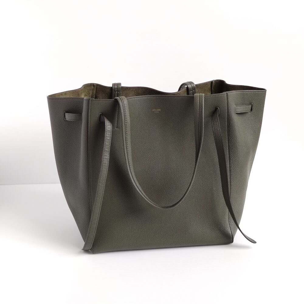 Tale of Two Totes, Part 1: The Celine Small Cabas Phantom Review {Updated  April 2022} — Fairly Curated