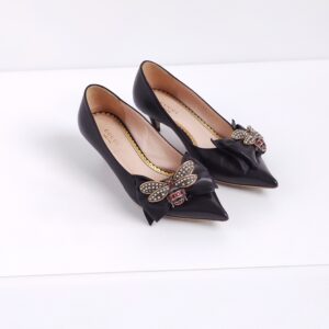 (SOLD) genuine pre-owned Gucci queen margaret bee bow pumps (36)