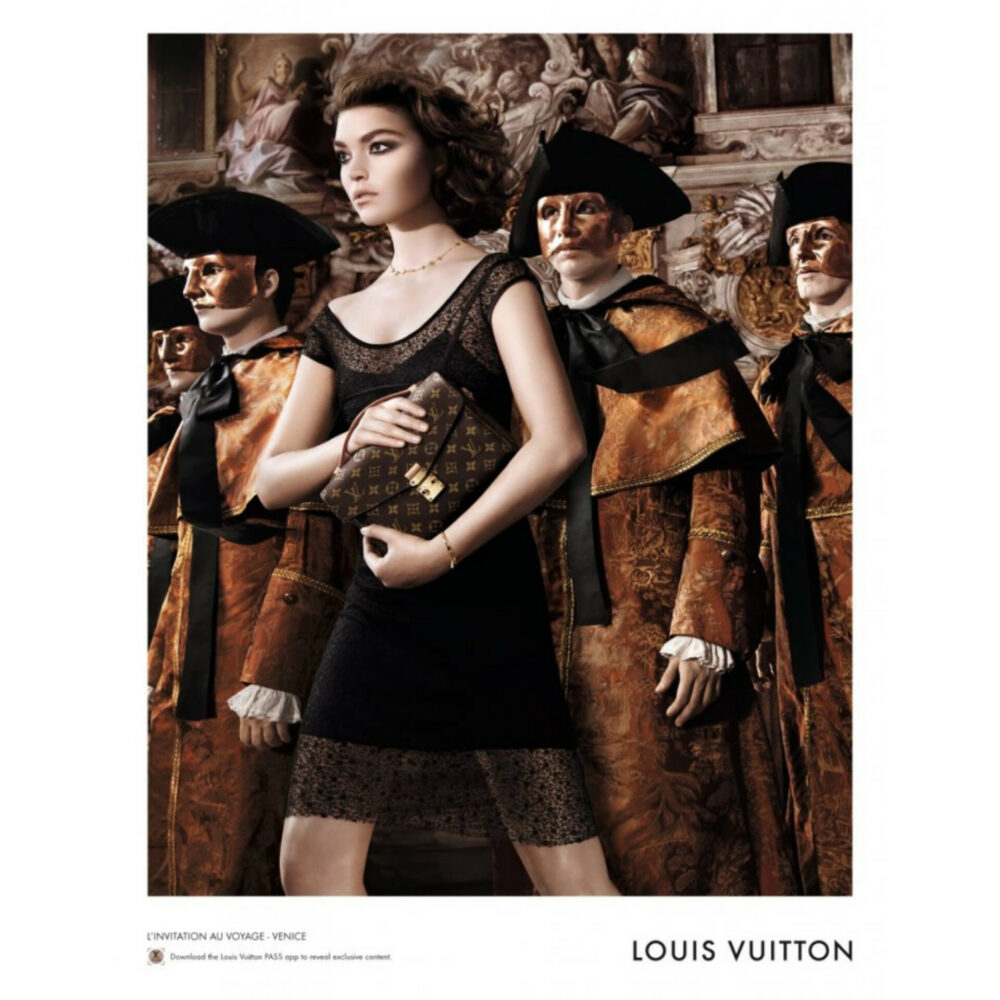 SOLD) genuine pre-owned Louis Vuitton vintage pochette pliante – Deluxe  Life Collection