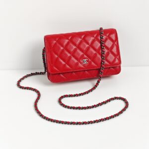 genuine (unused) Chanel classic wallet on chain (WOC) – red caviar