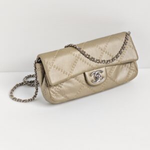 (SOLD) genuine (like-new) Chanel ultimate stitch crossbody flap