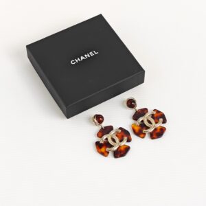 genuine (like-new) Chanel tortoiseshell clover CC clip-on earrings