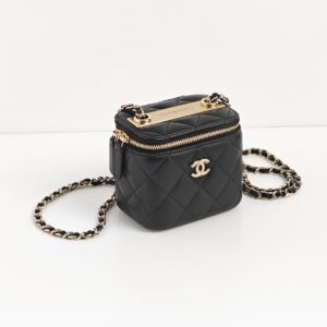 genuine (like-new) Chanel trendy CC mini vanity