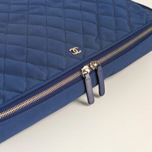 (SOLD) genuine (unused) Chanel laptop/travel case