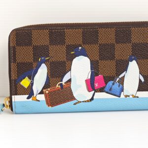 genuine (unused) Louis Vuitton christmas penguins damier clémence wallet