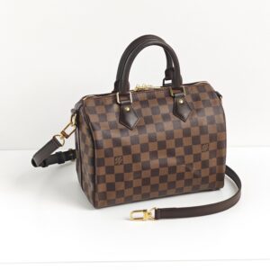 (SOLD) genuine pre-owned Louis Vuitton damier speedy bandouliere 25
