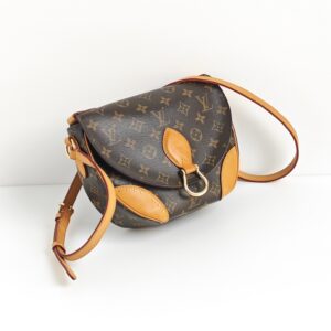 (SOLD) genuine pre-owned Louis Vuitton st cloud crossbody