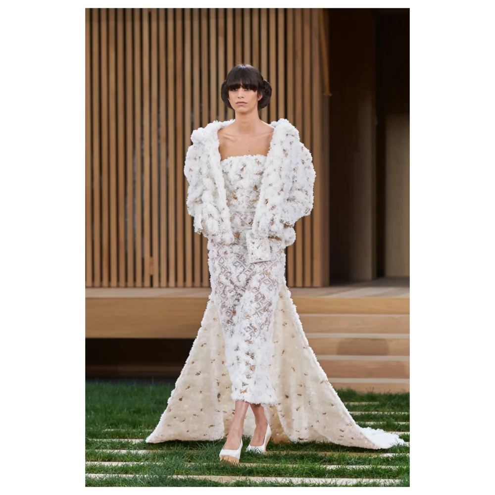 (Unavailable) genuine (like-new) Chanel medium classic flap - camellia lace quilt lambskin - Image 3