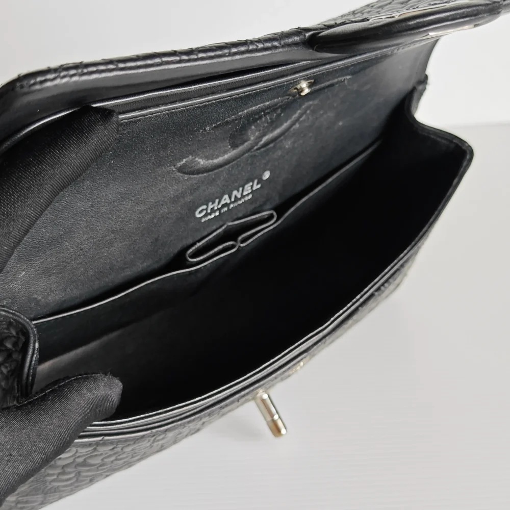 (Unavailable) genuine (like-new) Chanel medium classic flap - camellia lace quilt lambskin - Image 15