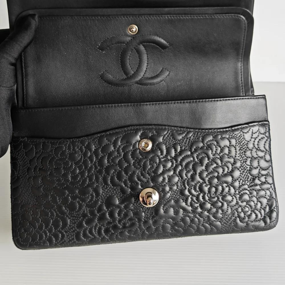 (Unavailable) genuine (like-new) Chanel medium classic flap - camellia lace quilt lambskin - Image 14
