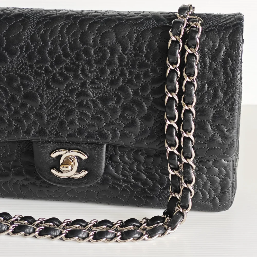 (Unavailable) genuine (like-new) Chanel medium classic flap - camellia lace quilt lambskin - Image 4