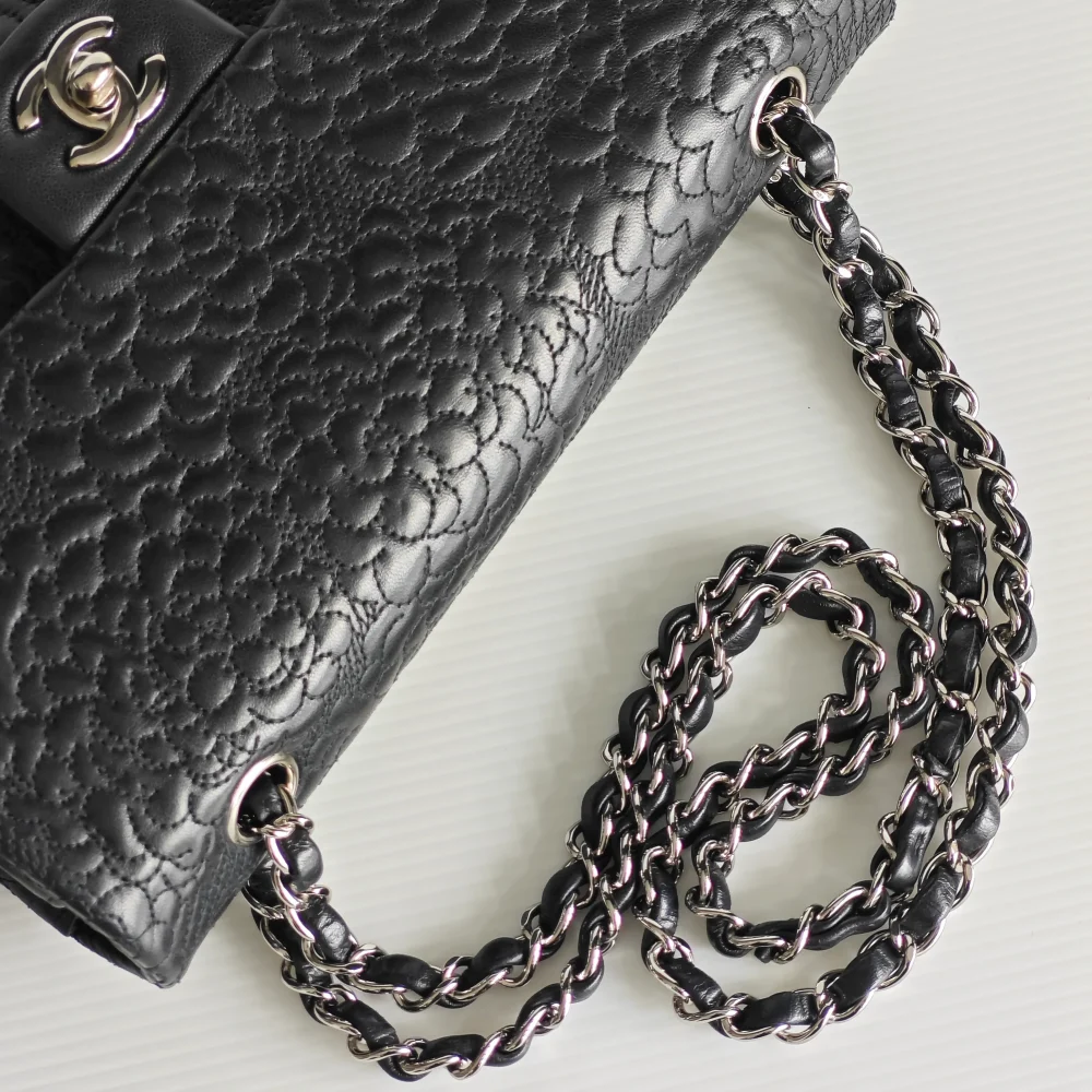 (Unavailable) genuine (like-new) Chanel medium classic flap - camellia lace quilt lambskin - Image 12