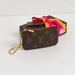 (Unavailable) genuine pre-owned Louis Vuitton monogram cles holder
