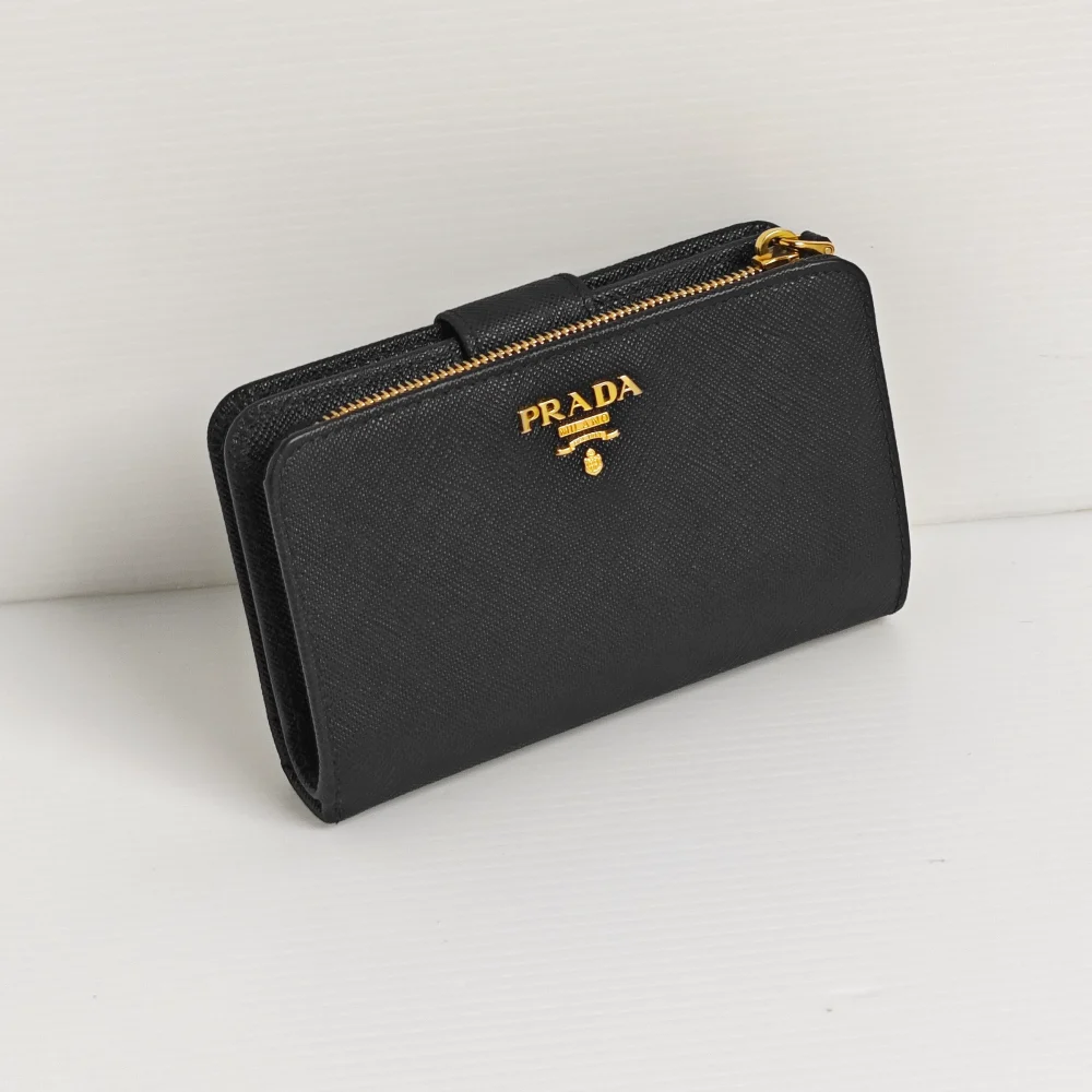 (Unavailable) genuine (like-new) Prada saffiano leather medium wallet