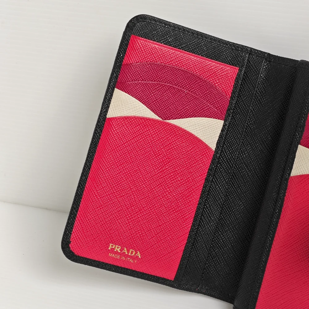 (Unavailable) genuine (like-new) Prada saffiano leather medium wallet - Image 3