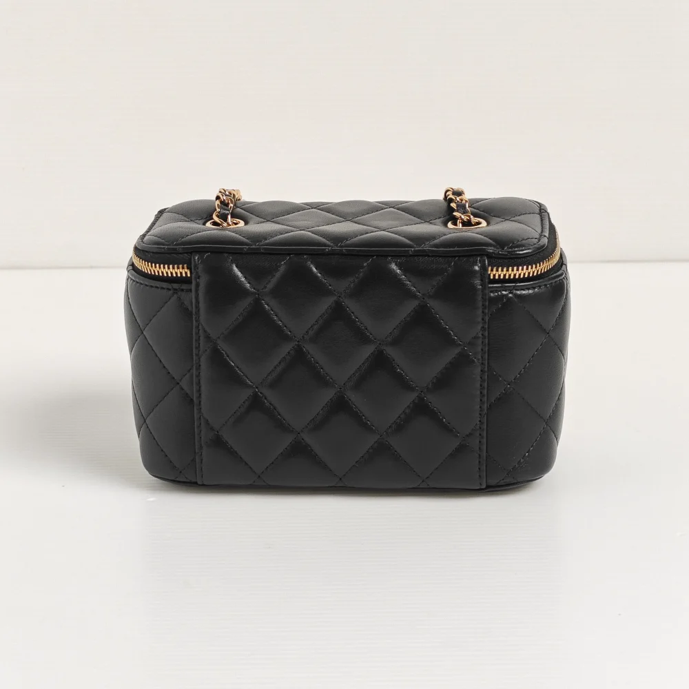 genuine (unused) Chanel rectangular classic vanity - Image 6