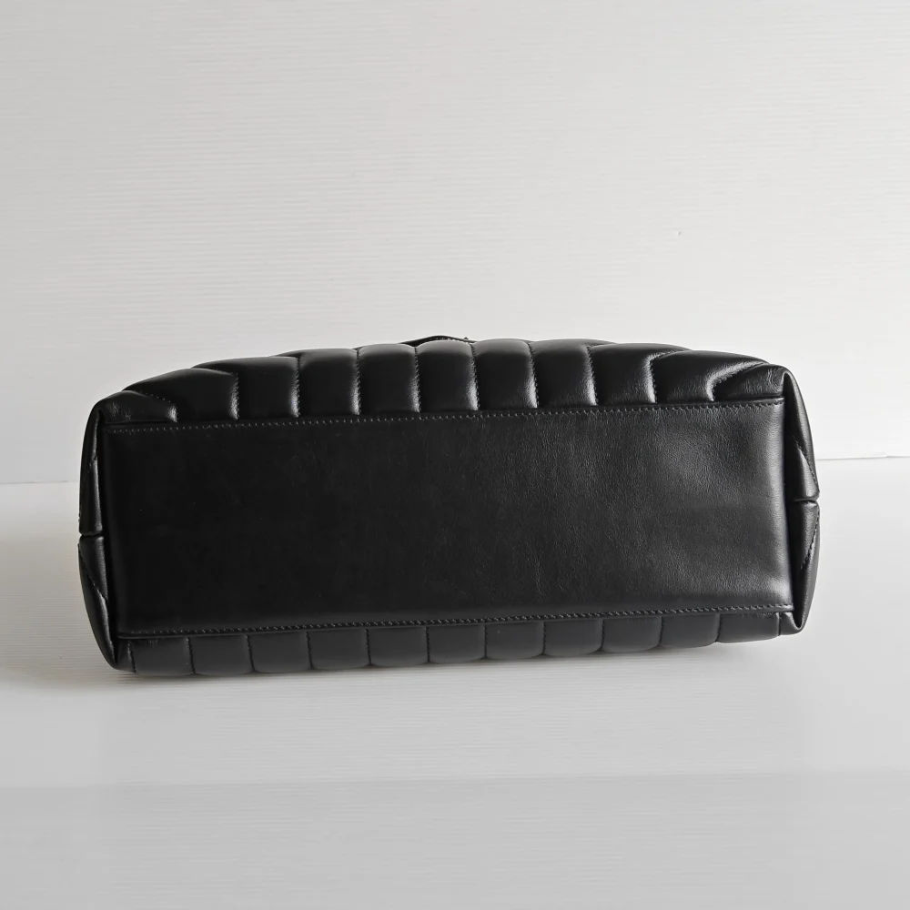 (Unavailable) genuine (almost-new) YSL medium loulou - Image 12