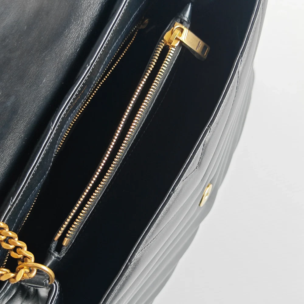 (Unavailable) genuine (almost-new) YSL medium loulou - Image 13