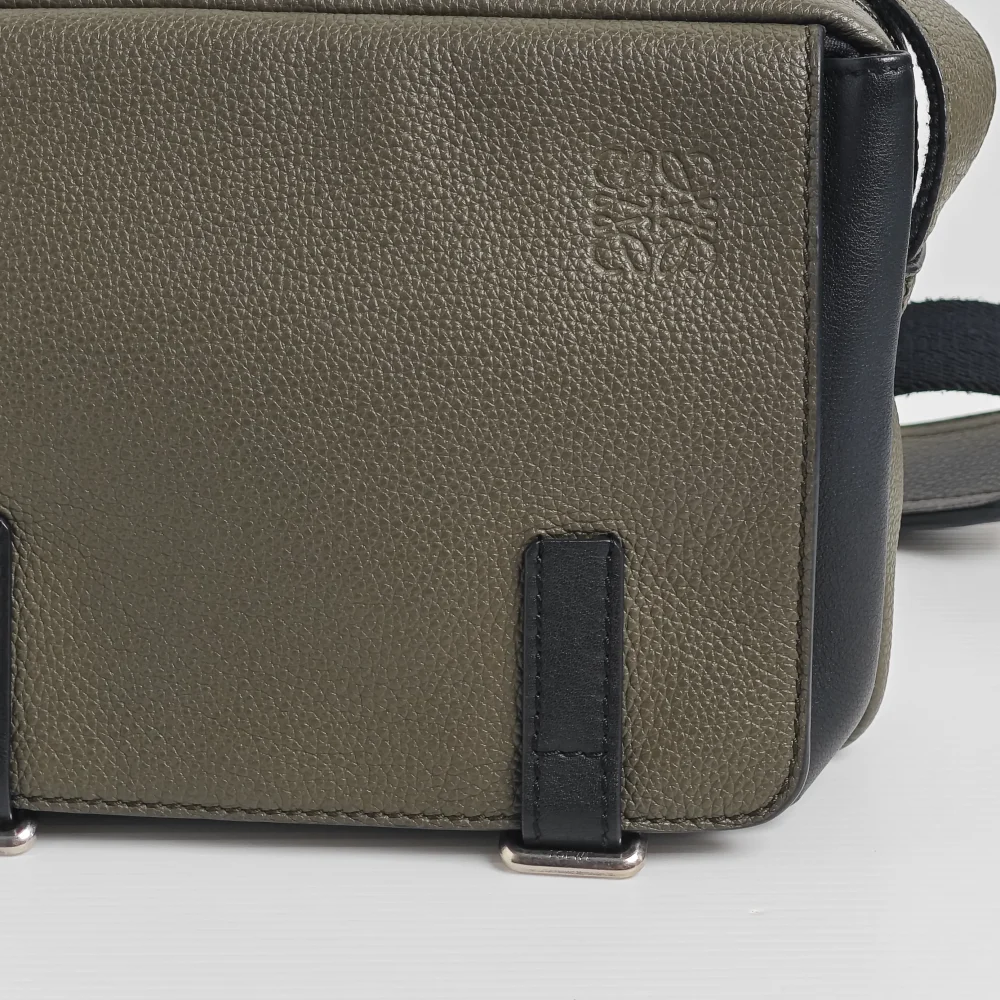 genuine pre-owned Loewe XS military messenger - Image 5