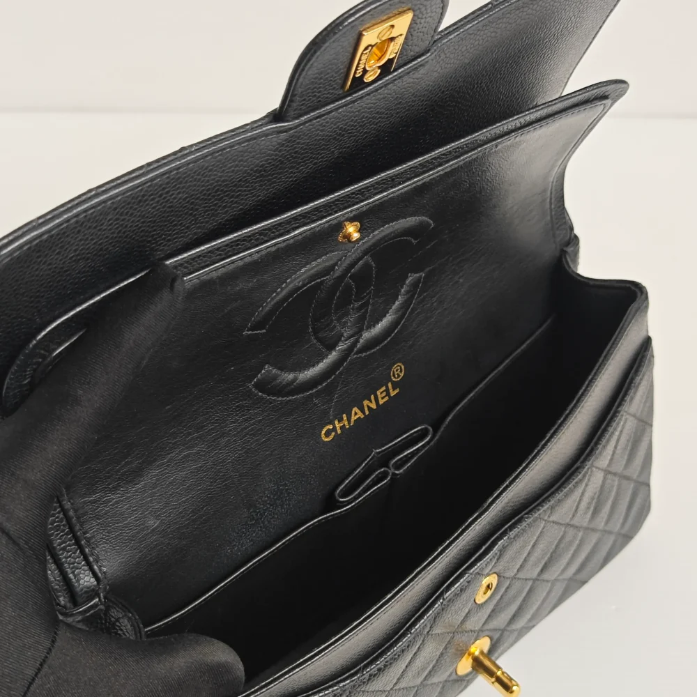 genuine pre-owned Chanel medium classic flap - black caviar 24k ghw - Image 11