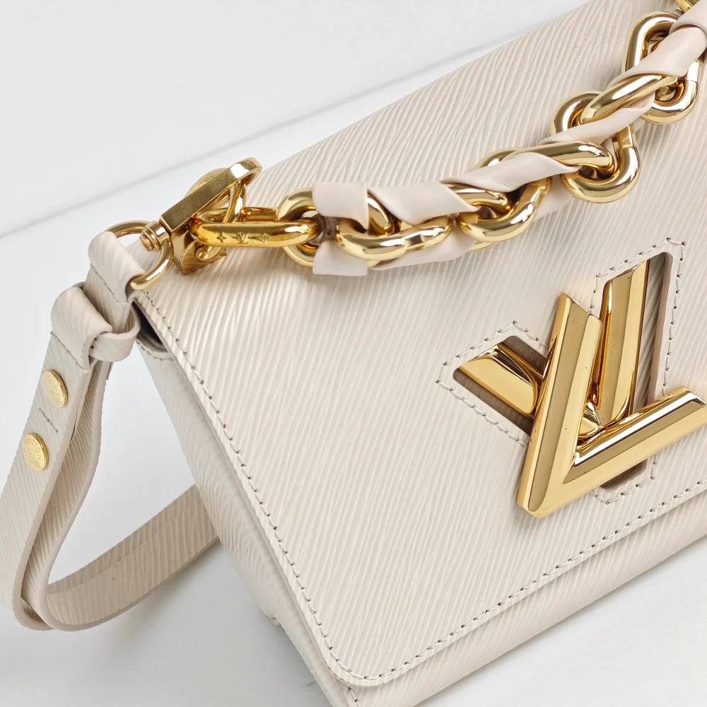 genuine (like-new) Louis Vuitton epi twist PM - Image 5