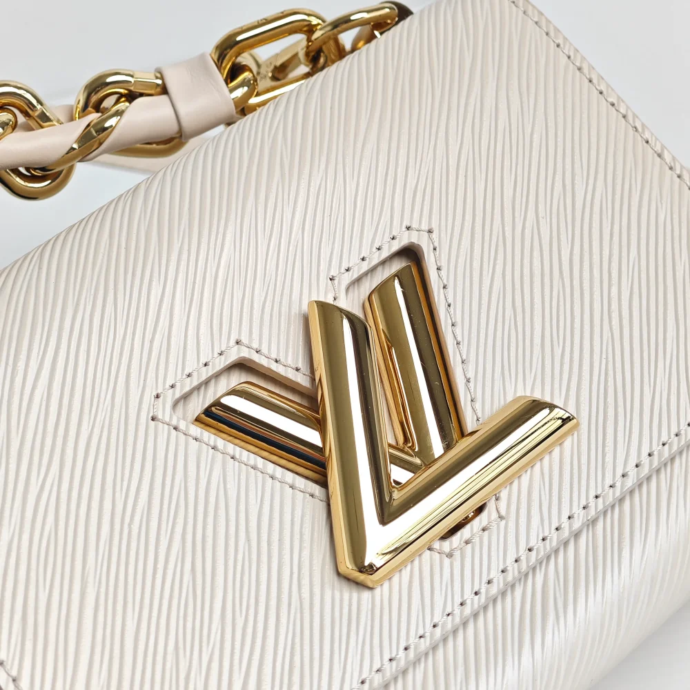 genuine (like-new) Louis Vuitton epi twist PM - Image 6