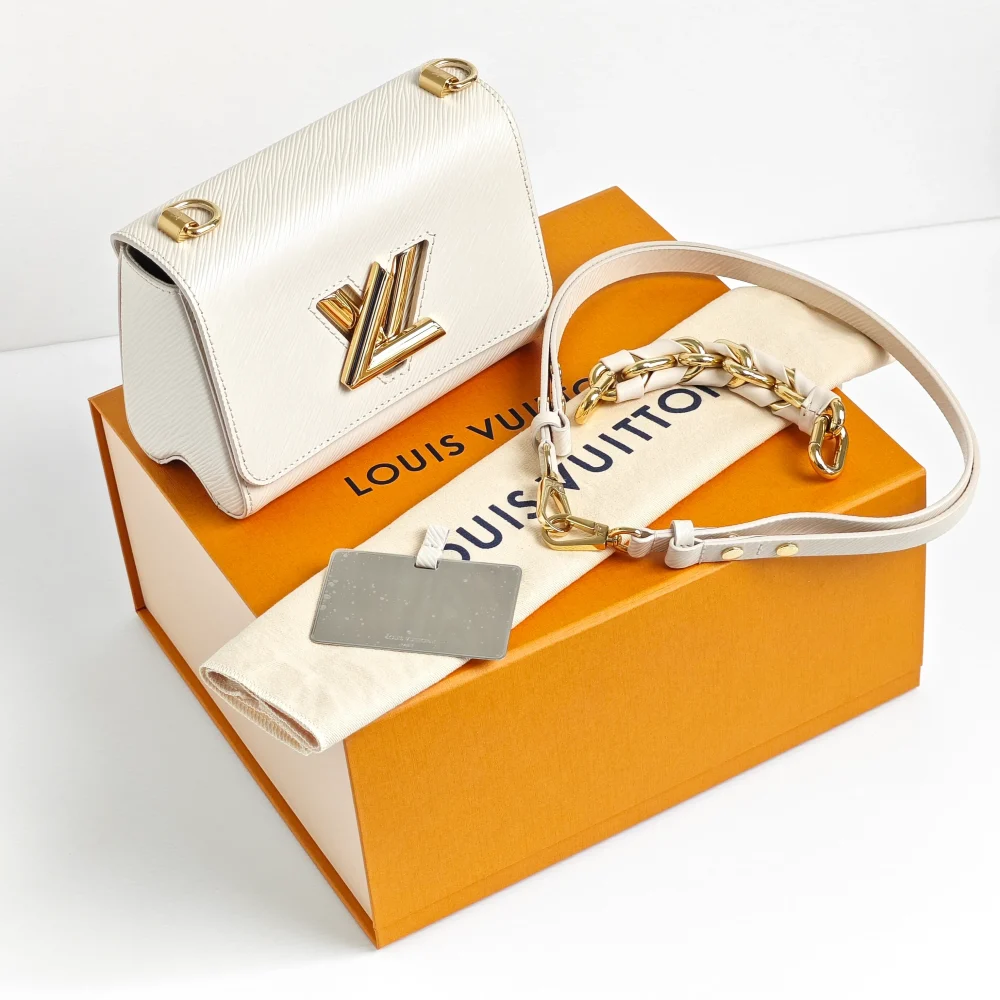 genuine (like-new) Louis Vuitton epi twist PM - Image 14