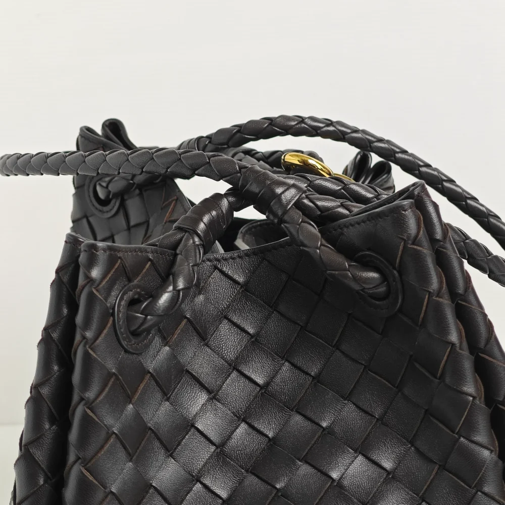 (Unavailable) genuine pre-owned Bottega Veneta large parachute bag - Image 9