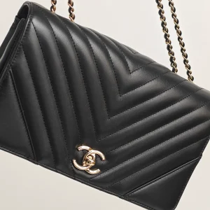 genuine (like-new) Chanel medium chevron statement flap