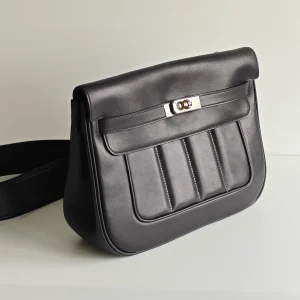 genuine pre-owned Hermès berline 28 – black